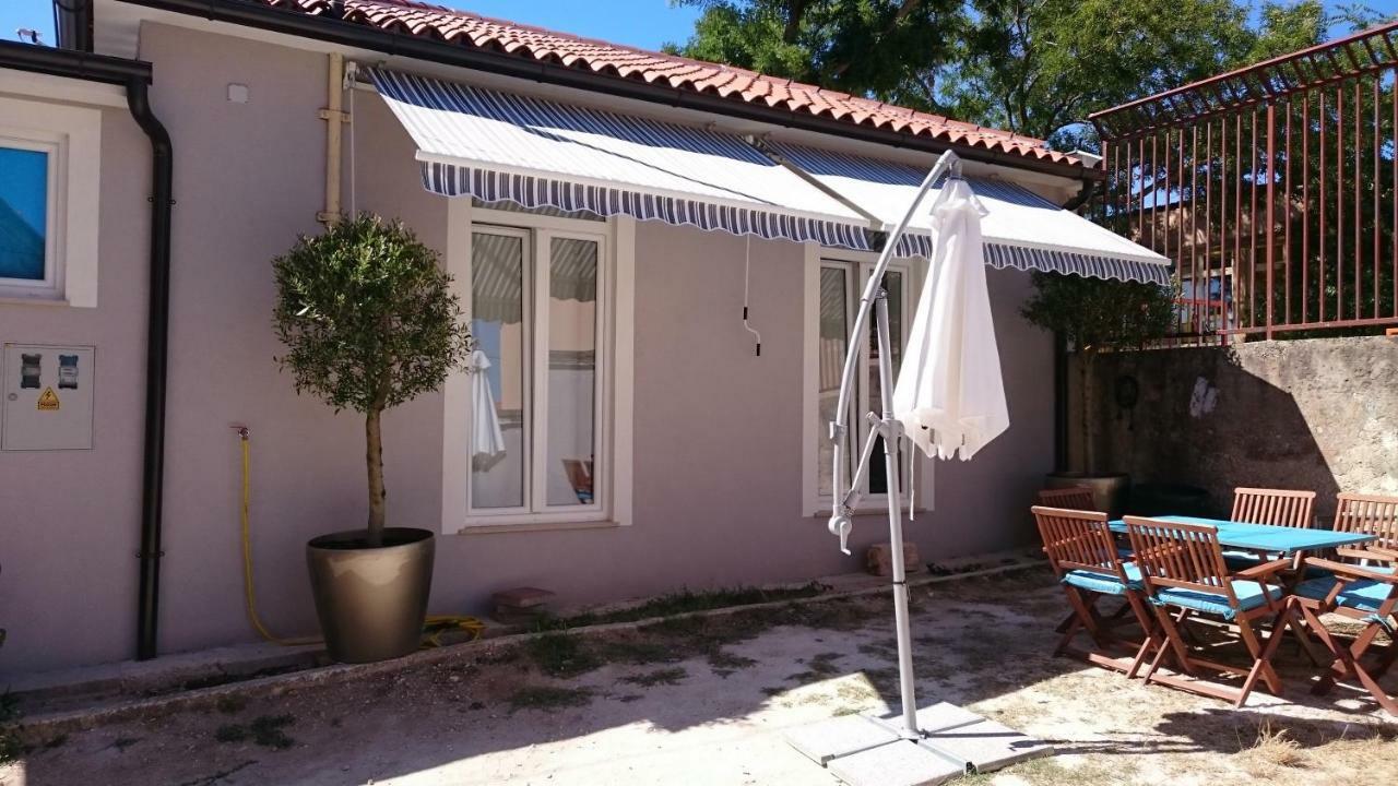Teslina Apartments Pola Esterno foto