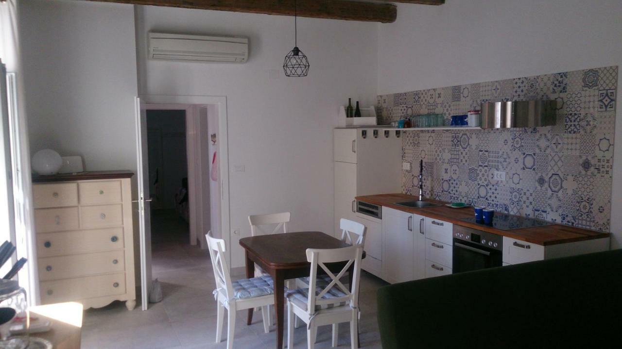 Teslina Apartments Pola Esterno foto